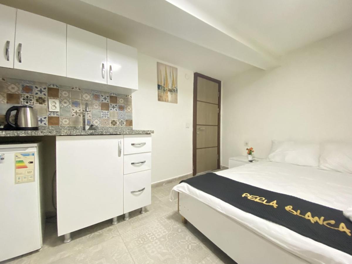 Comfortable And Central Studio Flat In Beyoglu Apartamento Estambul Exterior foto