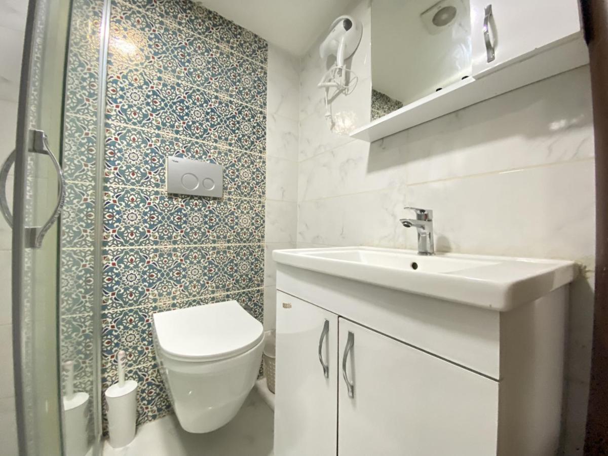 Comfortable And Central Studio Flat In Beyoglu Apartamento Estambul Exterior foto